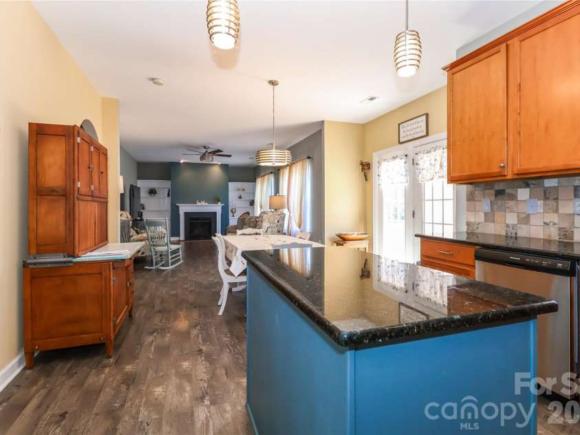 106 Planters Drive, Statesville, NC 28677.  MLS# CAR4383906, YatesRealty ID 23878. 