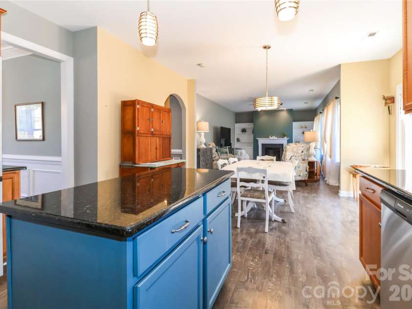 106 Planters Drive, Statesville, NC 28677.  MLS# CAR4383906, YatesRealty ID 23878. 