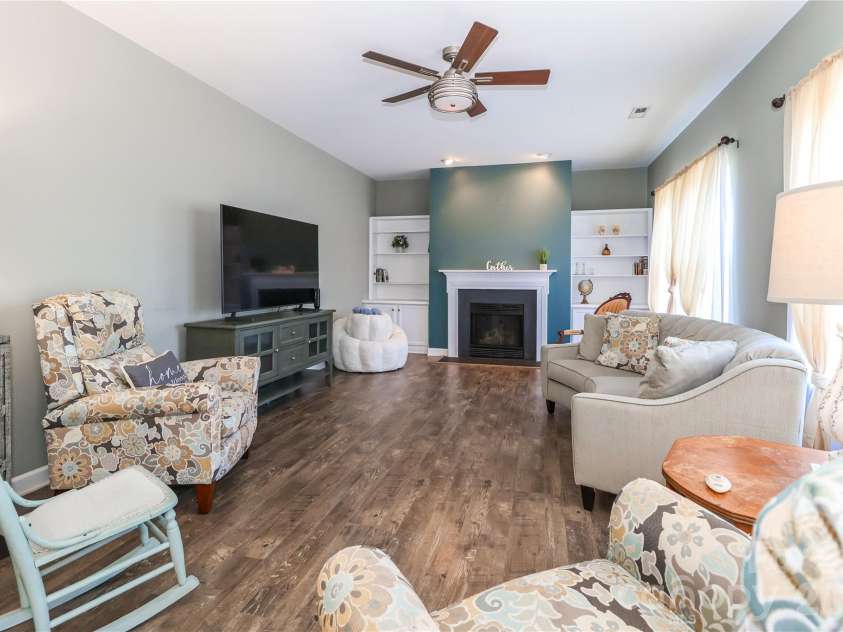 106 Planters Drive, Statesville, NC 28677.  MLS# CAR4383906, YatesRealty ID 23878. 
