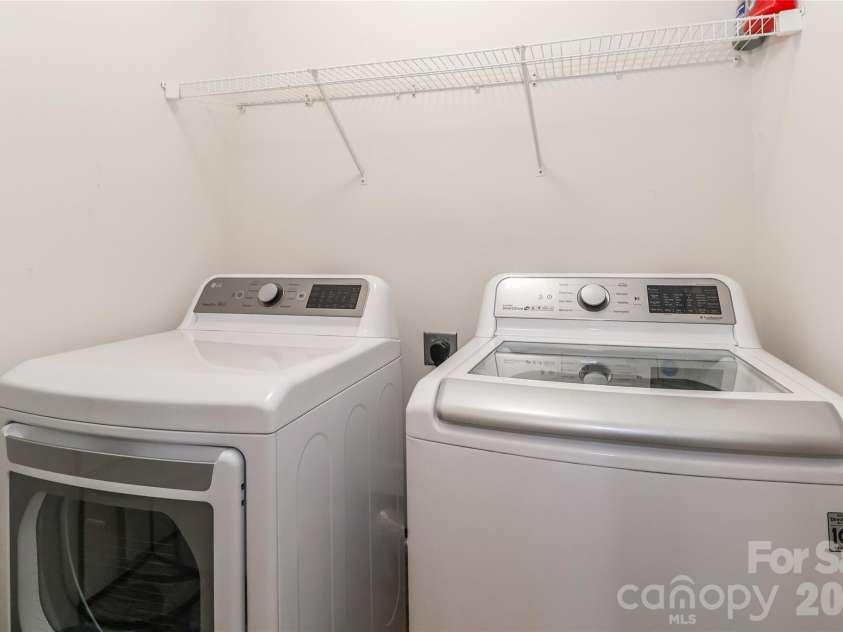 106 Planters Drive, Statesville, NC 28677.  MLS# CAR4383906, YatesRealty ID 23878. 