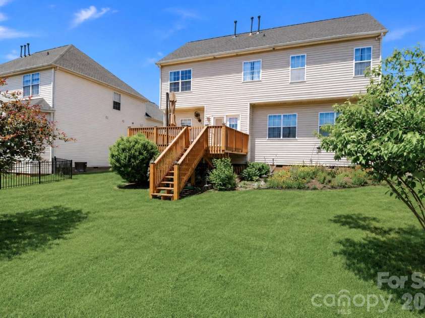 106 Planters Drive, Statesville, NC 28677.  MLS# CAR4383906, YatesRealty ID 23878. 