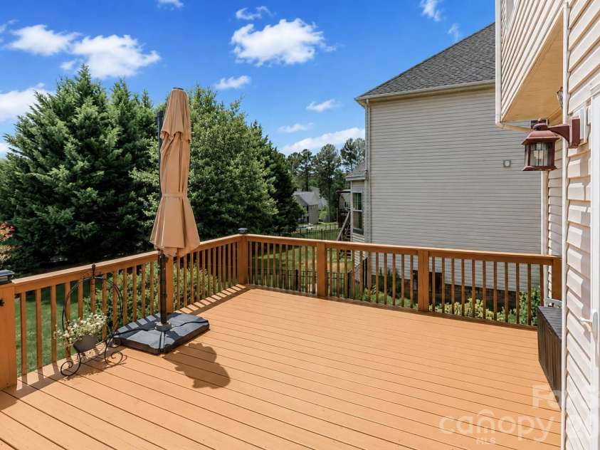 106 Planters Drive, Statesville, NC 28677.  MLS# CAR4383906, YatesRealty ID 23878. 