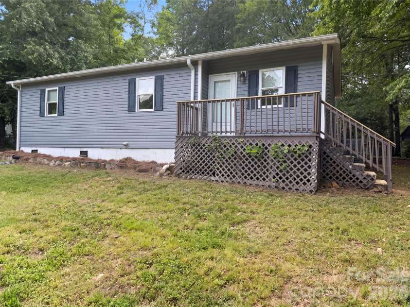 186 Jasmine Circle, Troutman, NC 28166.  MLS# CAR4379699, YatesRealty ID 23879. 
