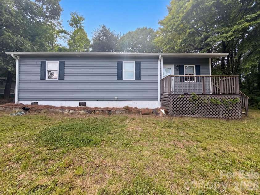 186 Jasmine Circle, Troutman, NC 28166.  MLS# CAR4379699, YatesRealty ID 23879. 