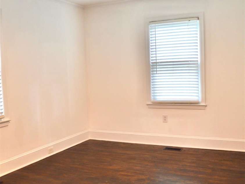 645 Wilshire Avenue, Concord, NC 28027.  MLS# CAR4251172, YatesRealty ID 23879. 