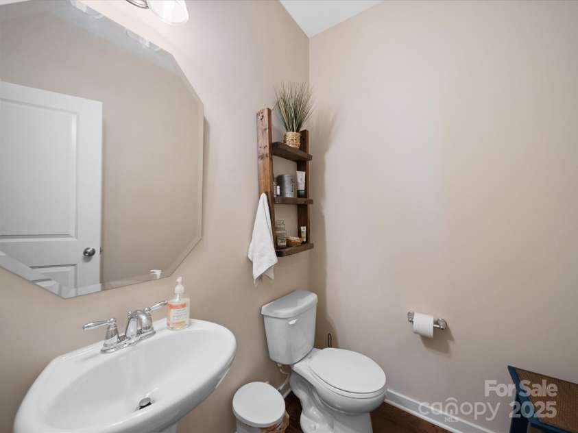 430 Battery Circle, Clover, SC 29710.  MLS# CAR4231967, YatesRealty ID 2388. 