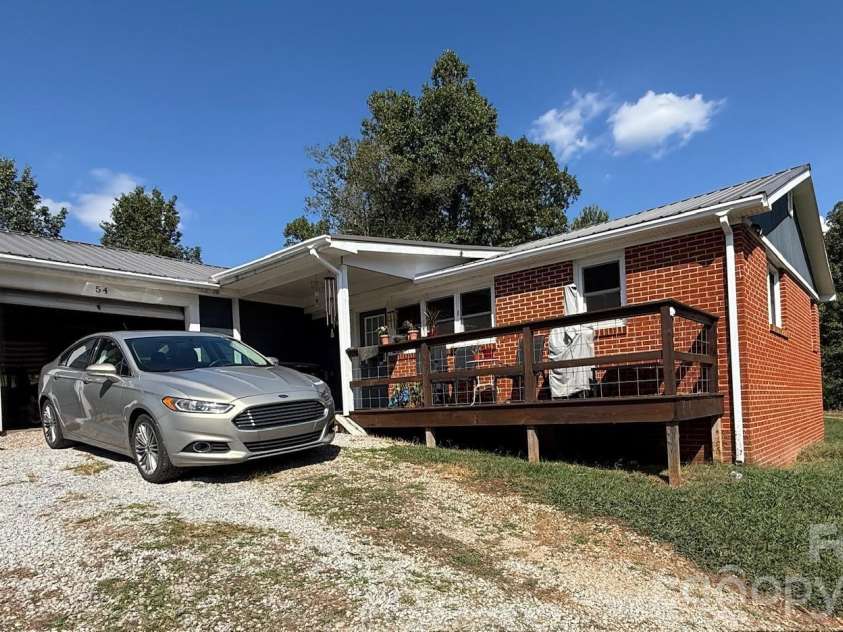 54 Dee Cable Drive, Marion, NC 28752.  MLS# CAR4302367, YatesRealty ID 2388. 