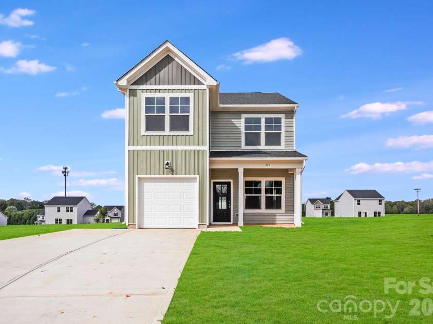 110 Peppervine Lane, Statesville, NC 28625.  MLS# CAR4308366, YatesRealty ID 23880. 