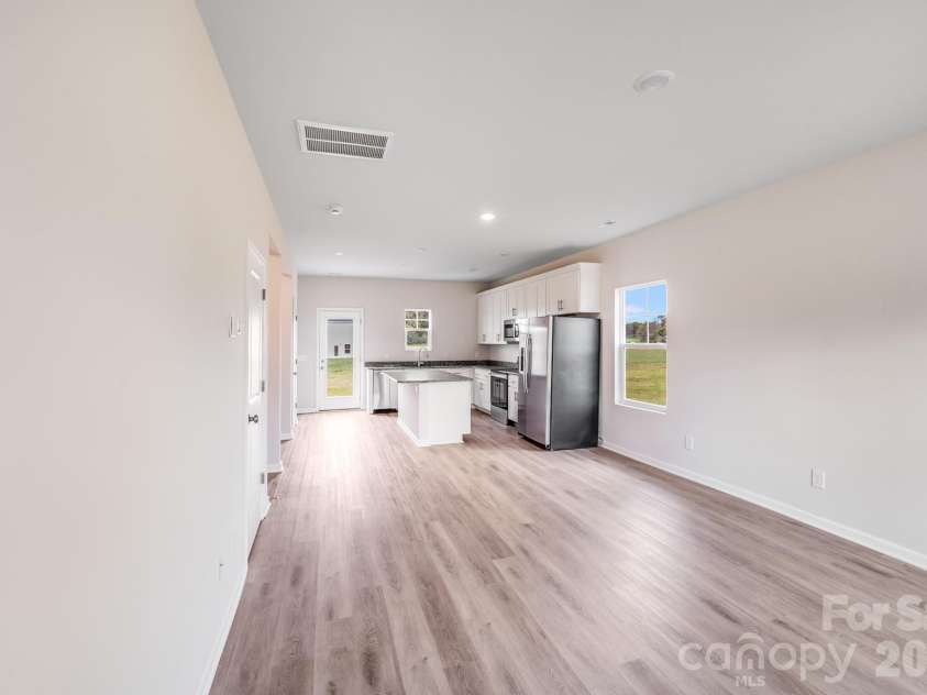 110 Peppervine Lane, Statesville, NC 28625.  MLS# CAR4308366, YatesRealty ID 23880. 