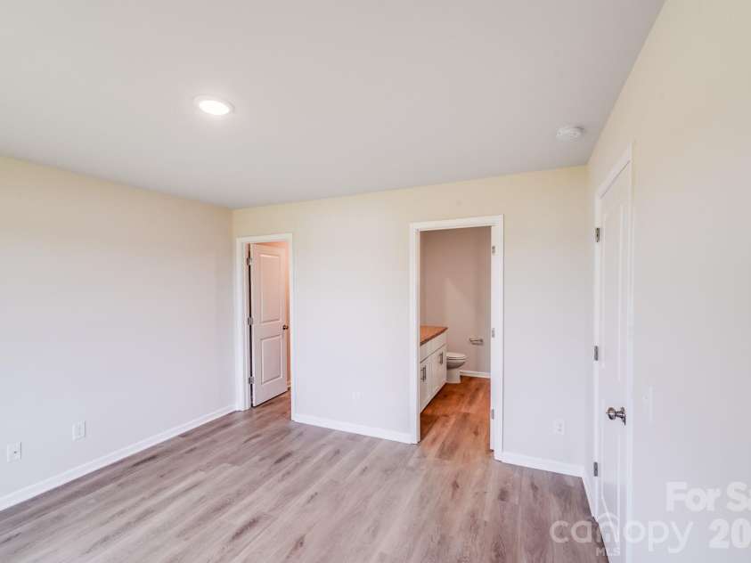 110 Peppervine Lane, Statesville, NC 28625.  MLS# CAR4308366, YatesRealty ID 23880. 