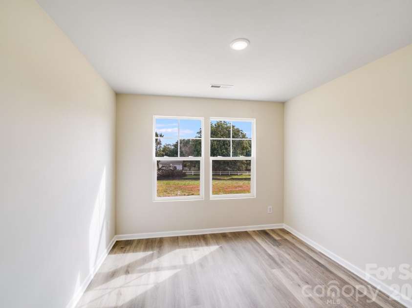 110 Peppervine Lane, Statesville, NC 28625.  MLS# CAR4308366, YatesRealty ID 23880. 