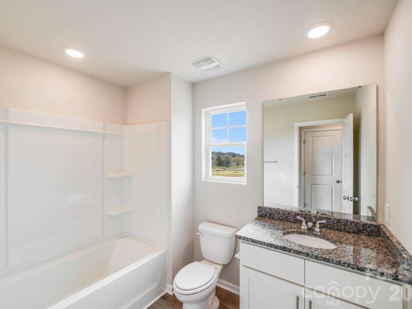 110 Peppervine Lane, Statesville, NC 28625.  MLS# CAR4308366, YatesRealty ID 23880. 