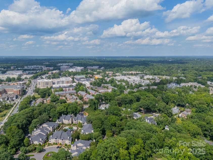 5522 Sharon Road, Charlotte, NC 28210.  MLS# CAR4251042, YatesRealty ID 23881. Fine dining, medical offices, and more!