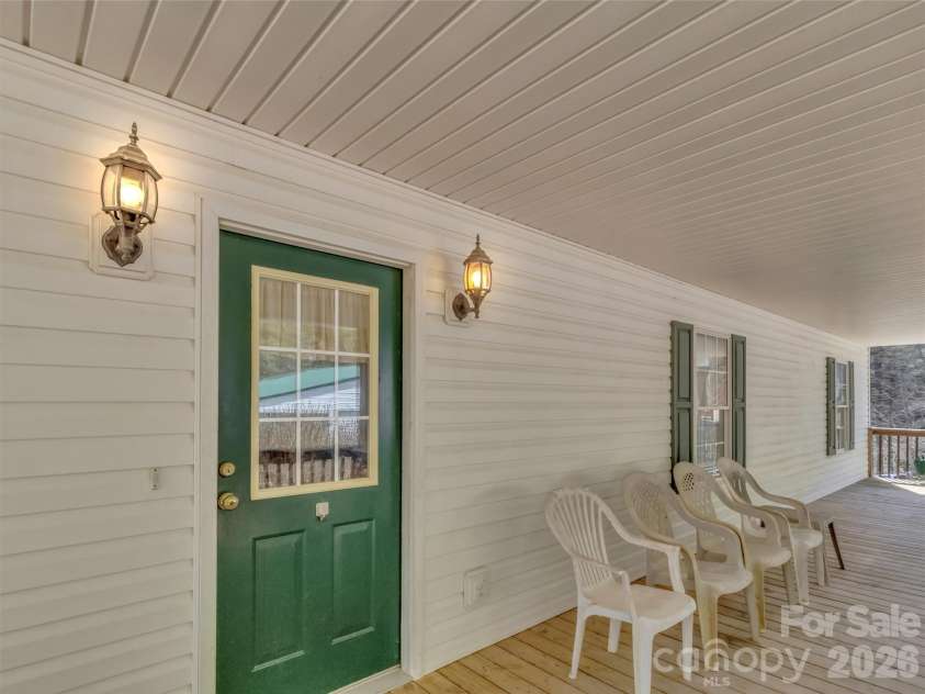 39 Millard Cove Road, Leicester, NC 28748.  MLS# CAR4355242, YatesRealty ID 23882. 