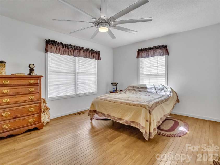 39 Millard Cove Road, Leicester, NC 28748.  MLS# CAR4355242, YatesRealty ID 23882. Primary Bedroom with bath