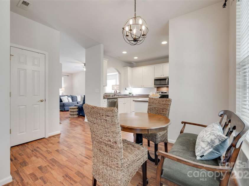 727 Torrey Pines Lane, Fort Mill, SC 29715.  MLS# CAR4265356, YatesRealty ID 23882. 