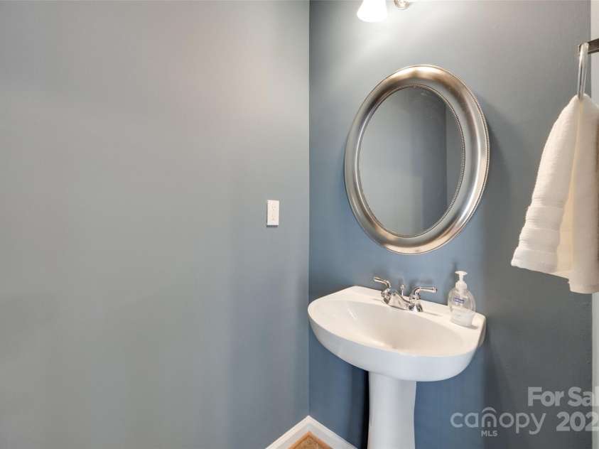 727 Torrey Pines Lane, Fort Mill, SC 29715.  MLS# CAR4265356, YatesRealty ID 23882. 