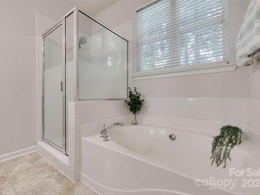 727 Torrey Pines Lane, Fort Mill, SC 29715.  MLS# CAR4265356, YatesRealty ID 23882. 