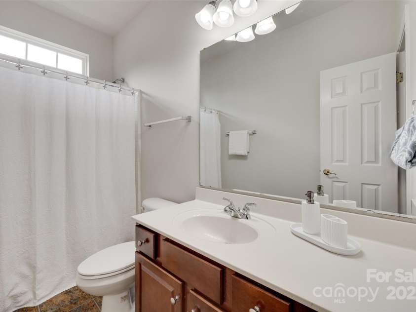 727 Torrey Pines Lane, Fort Mill, SC 29715.  MLS# CAR4265356, YatesRealty ID 23882. 