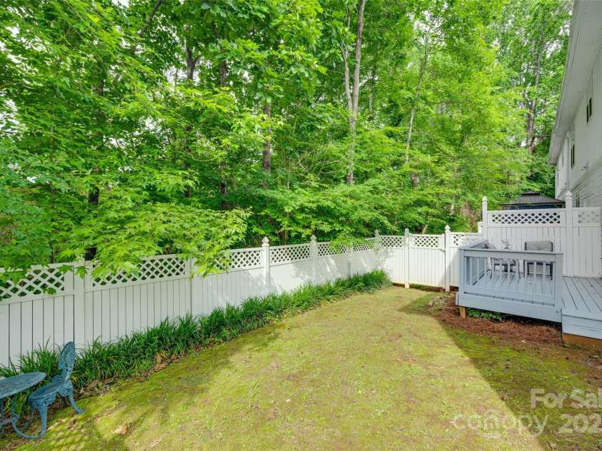 727 Torrey Pines Lane, Fort Mill, SC 29715.  MLS# CAR4265356, YatesRealty ID 23882. 