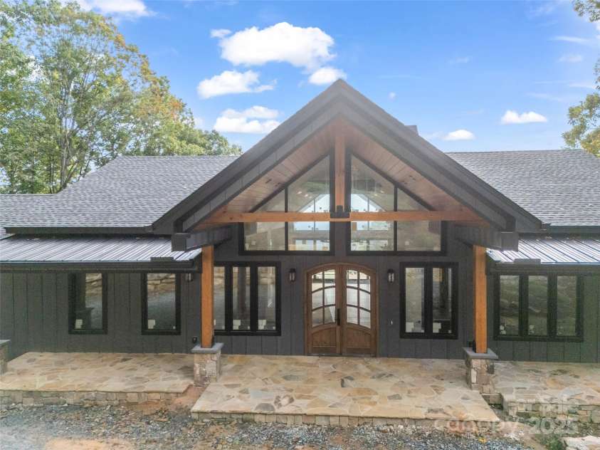 93 Chesterfield Drive, Mill Spring, NC 28756.  MLS# CAR4277371, YatesRealty ID 23883. 