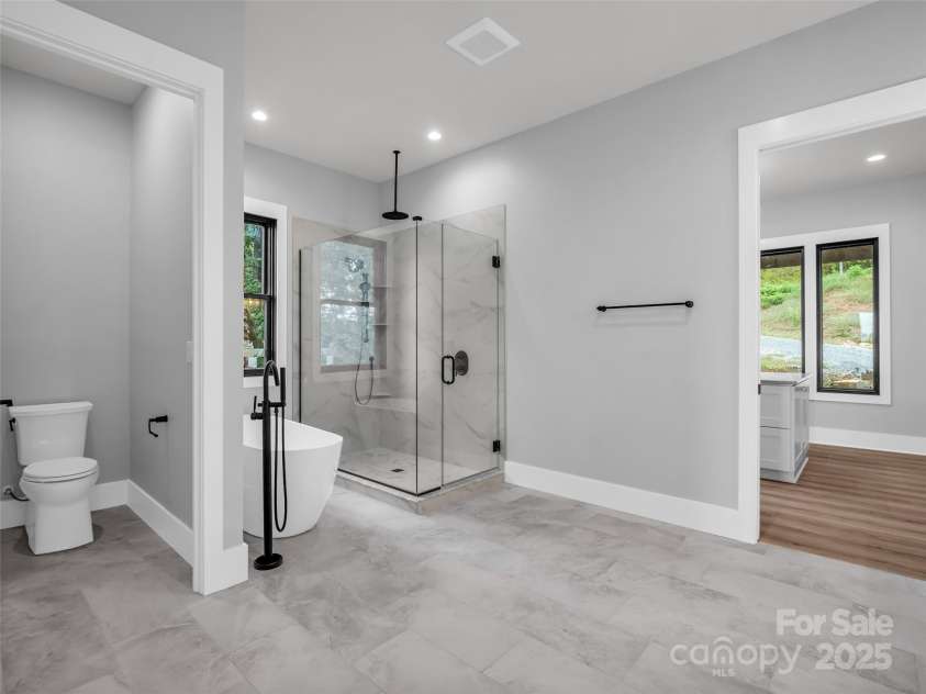 93 Chesterfield Drive, Mill Spring, NC 28756.  MLS# CAR4277371, YatesRealty ID 23883. 