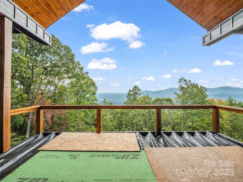 93 Chesterfield Drive, Mill Spring, NC 28756.  MLS# CAR4277371, YatesRealty ID 23883. 