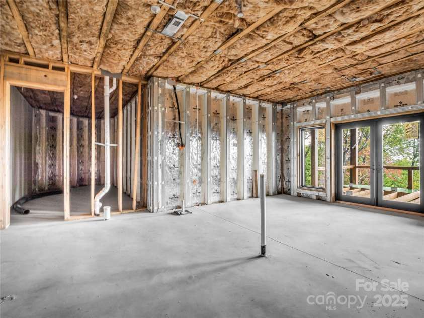 93 Chesterfield Drive, Mill Spring, NC 28756.  MLS# CAR4277371, YatesRealty ID 23883. 