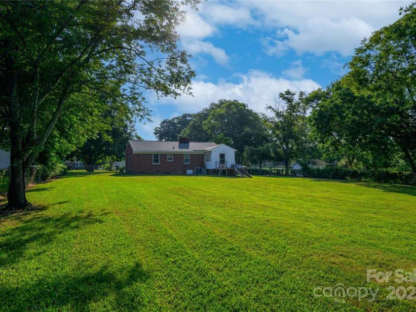 1617 Madison Street, Rock Hill, SC 29732.  MLS# CAR4272308, YatesRealty ID 23884. Expansive Backyard