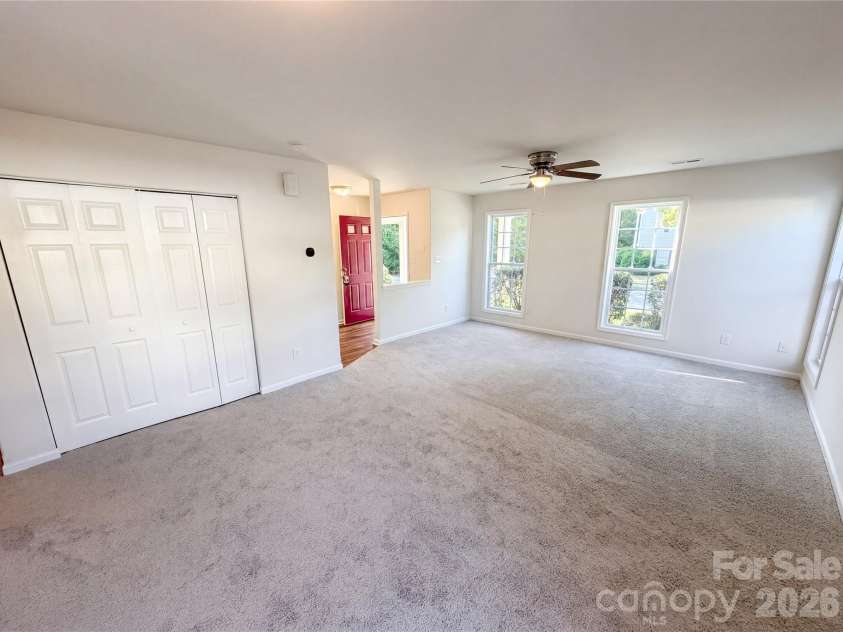 9510 Littleleaf Drive, Charlotte, NC 28215.  MLS# CAR4373582, YatesRealty ID 23887. 