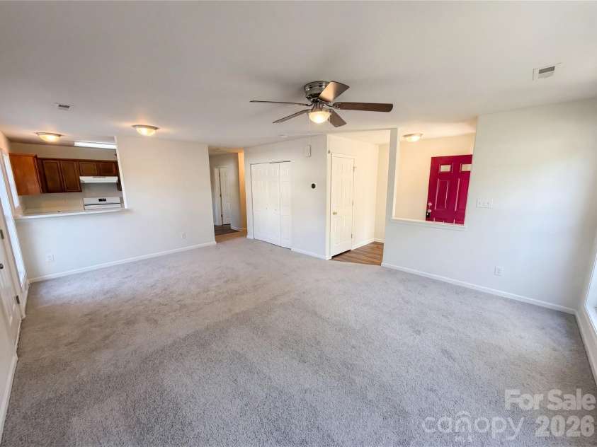 9510 Littleleaf Drive, Charlotte, NC 28215.  MLS# CAR4373582, YatesRealty ID 23887. 