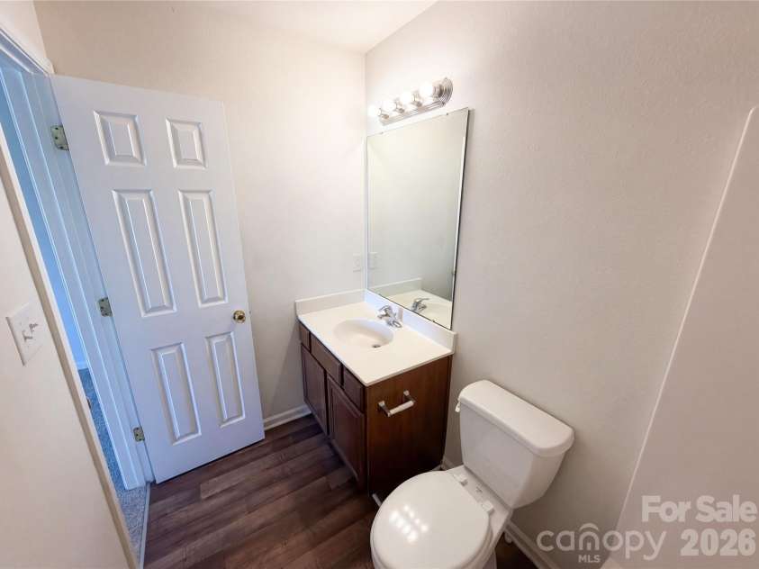 9510 Littleleaf Drive, Charlotte, NC 28215.  MLS# CAR4373582, YatesRealty ID 23887. 