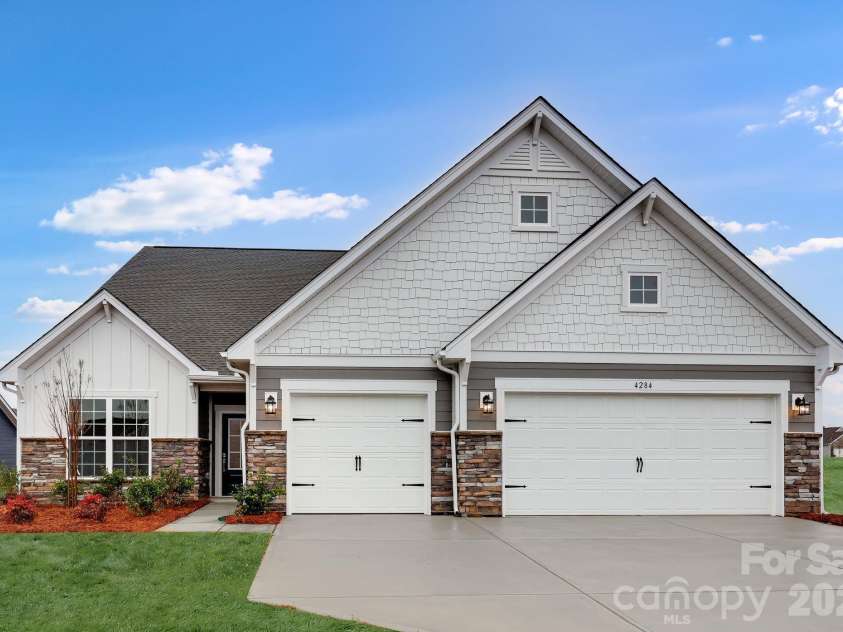 4284 Camden Glen Road, Lancaster, SC 29720.  MLS# CAR4354798, YatesRealty ID 23888. 