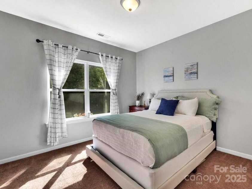 6004 Trailwater Road, Charlotte, NC 28278.  MLS# CAR4266185, YatesRealty ID 23889. 