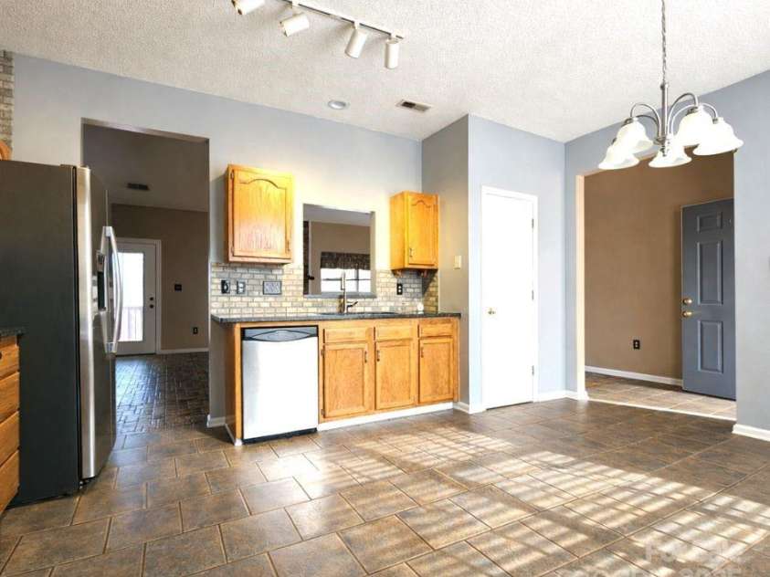 132 Grayrock Drive, Statesville, NC 28677.  MLS# CAR4334674, YatesRealty ID 2389. 