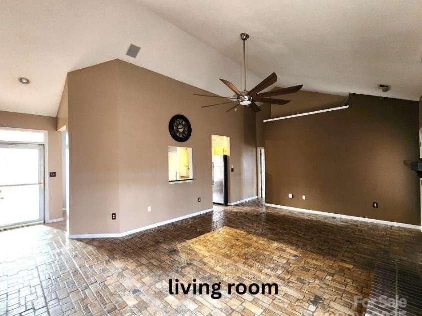 132 Grayrock Drive, Statesville, NC 28677.  MLS# CAR4334674, YatesRealty ID 2389. 