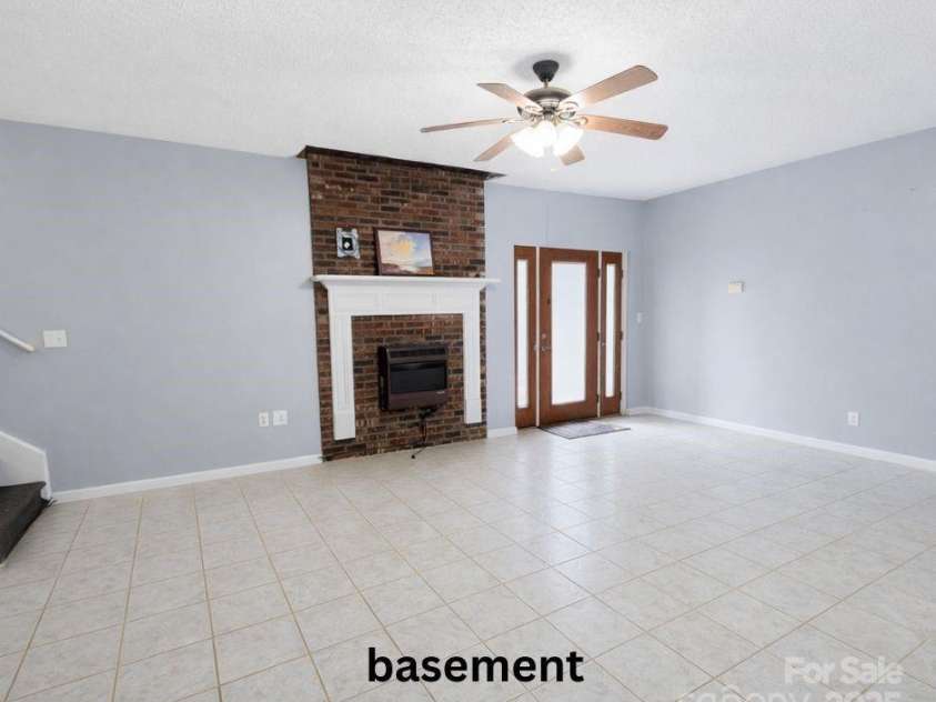 132 Grayrock Drive, Statesville, NC 28677.  MLS# CAR4334674, YatesRealty ID 2389. 