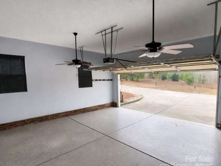 132 Grayrock Drive, Statesville, NC 28677.  MLS# CAR4334674, YatesRealty ID 2389. 