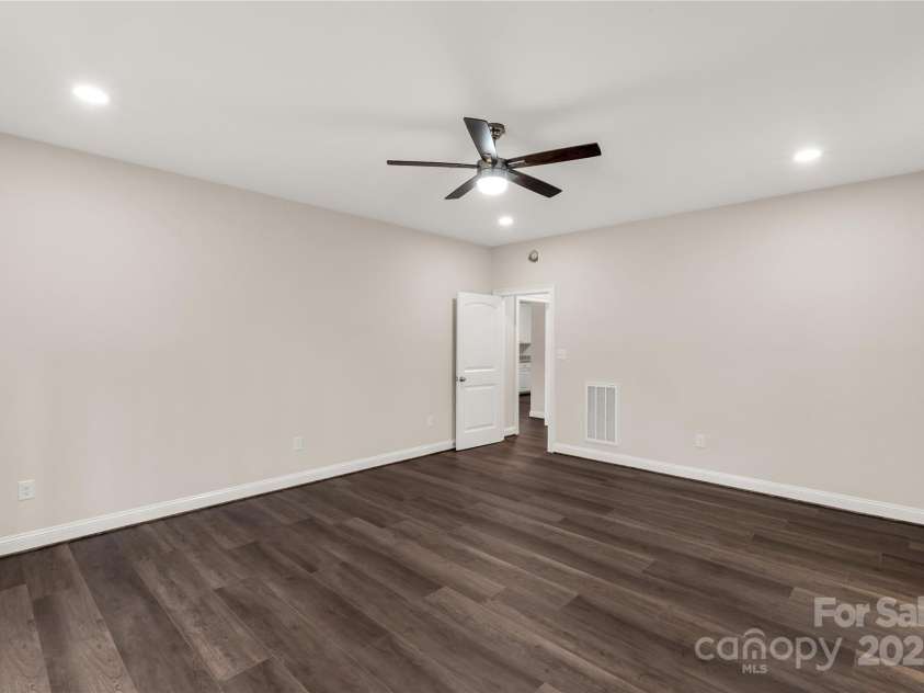 1489 Paraham Road, York, SC 29745.  MLS# CAR4331113, YatesRealty ID 2389. 