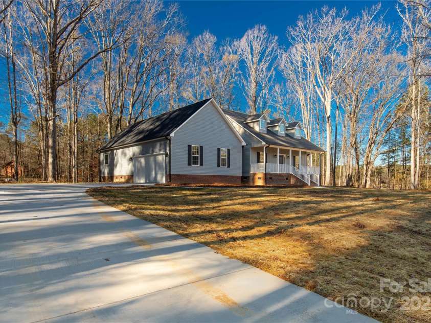 1489 Paraham Road, York, SC 29745.  MLS# CAR4331113, YatesRealty ID 2389. 