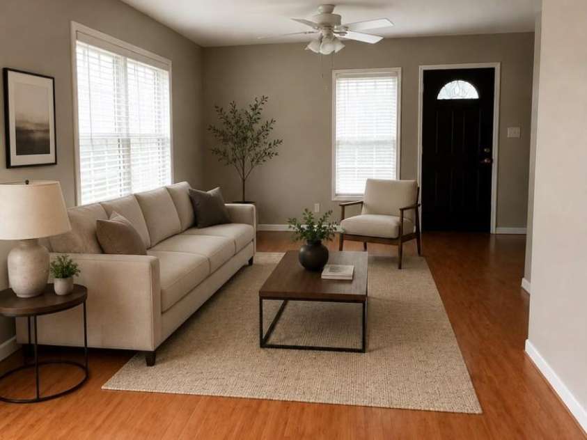 99 Willow Way, Hendersonville, NC 28739.  MLS# CAR4382569, YatesRealty ID 23890. 