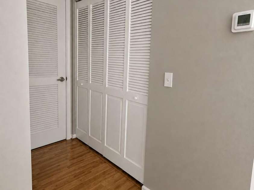 99 Willow Way, Hendersonville, NC 28739.  MLS# CAR4382569, YatesRealty ID 23890. 