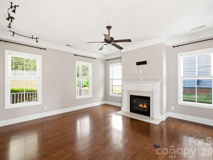 10227 Sam Meeks Road, Pineville, NC 28134.  MLS# CAR4381967, YatesRealty ID 23891. Family Room