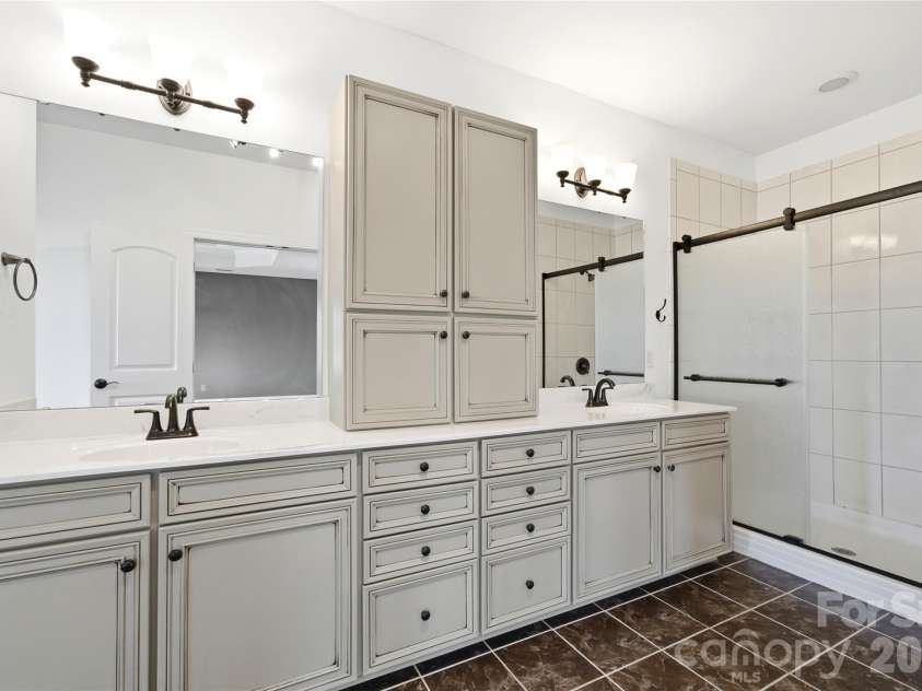 10227 Sam Meeks Road, Pineville, NC 28134.  MLS# CAR4381967, YatesRealty ID 23891. Primary Bathroom