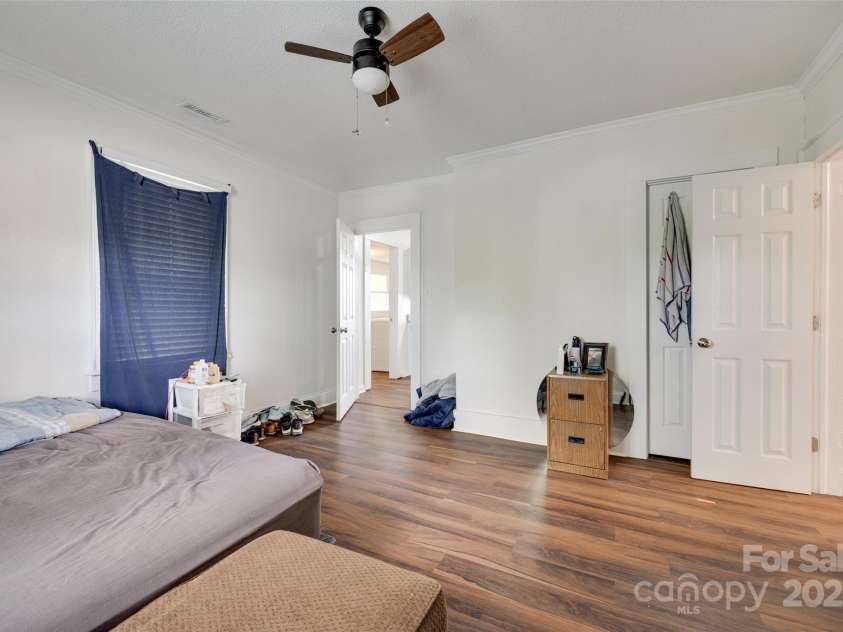 104 Maryland Avenue, Bessemer City, NC 28016.  MLS# CAR4274157, YatesRealty ID 23891. 