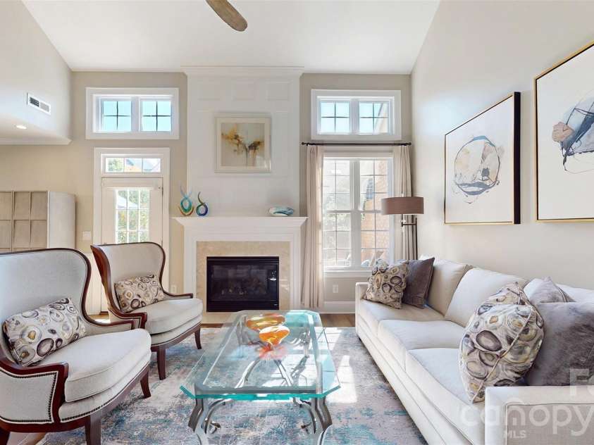 11724 Easthampton Circle, Charlotte, NC 28277.  MLS# CAR4349339, YatesRealty ID 23893. 