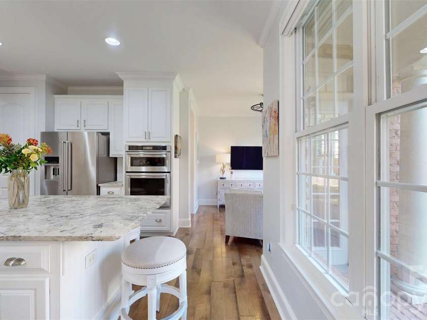 11724 Easthampton Circle, Charlotte, NC 28277.  MLS# CAR4349339, YatesRealty ID 23893. 