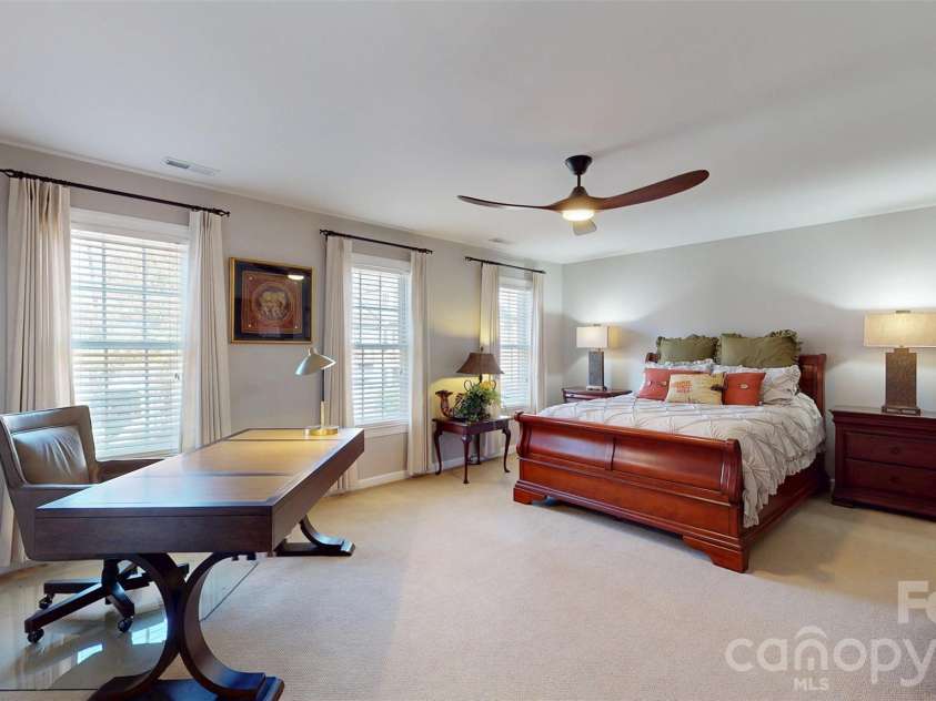 11724 Easthampton Circle, Charlotte, NC 28277.  MLS# CAR4349339, YatesRealty ID 23893. 