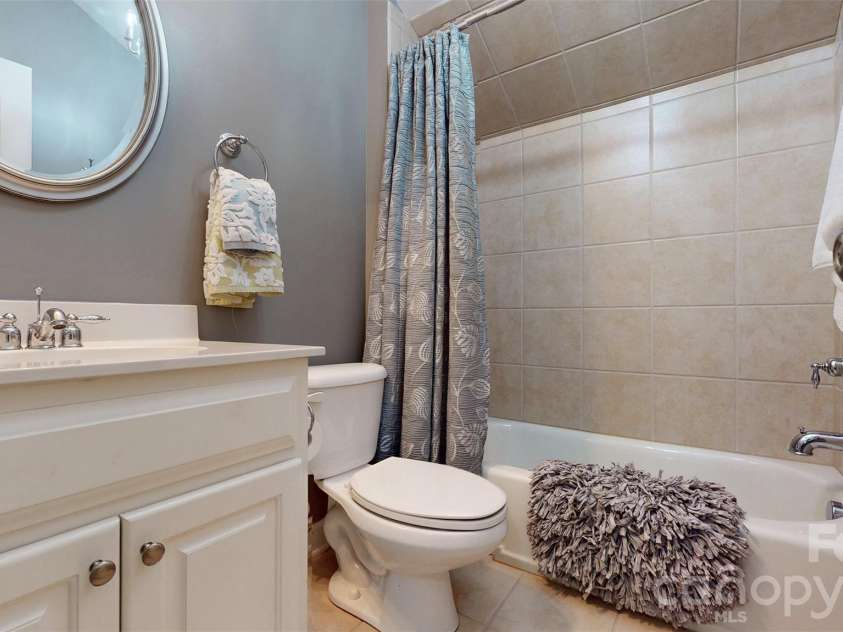 11724 Easthampton Circle, Charlotte, NC 28277.  MLS# CAR4349339, YatesRealty ID 23893. 