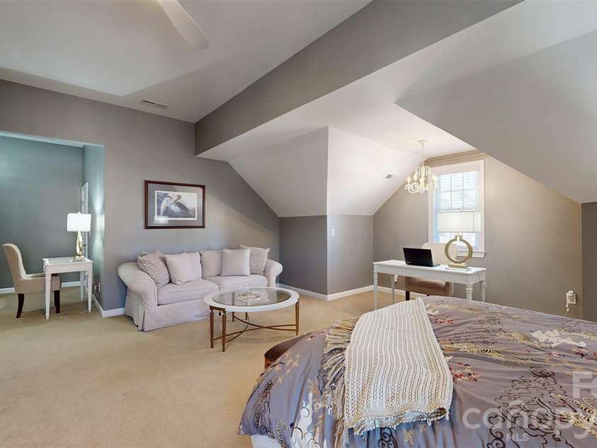 11724 Easthampton Circle, Charlotte, NC 28277.  MLS# CAR4349339, YatesRealty ID 23893. 